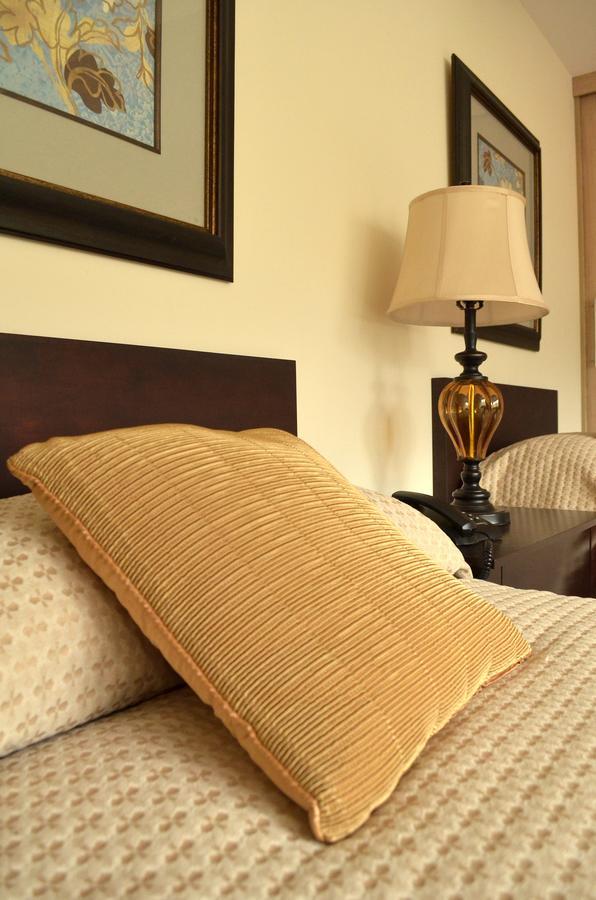 Hotel Midtown La Paz Extérieur photo