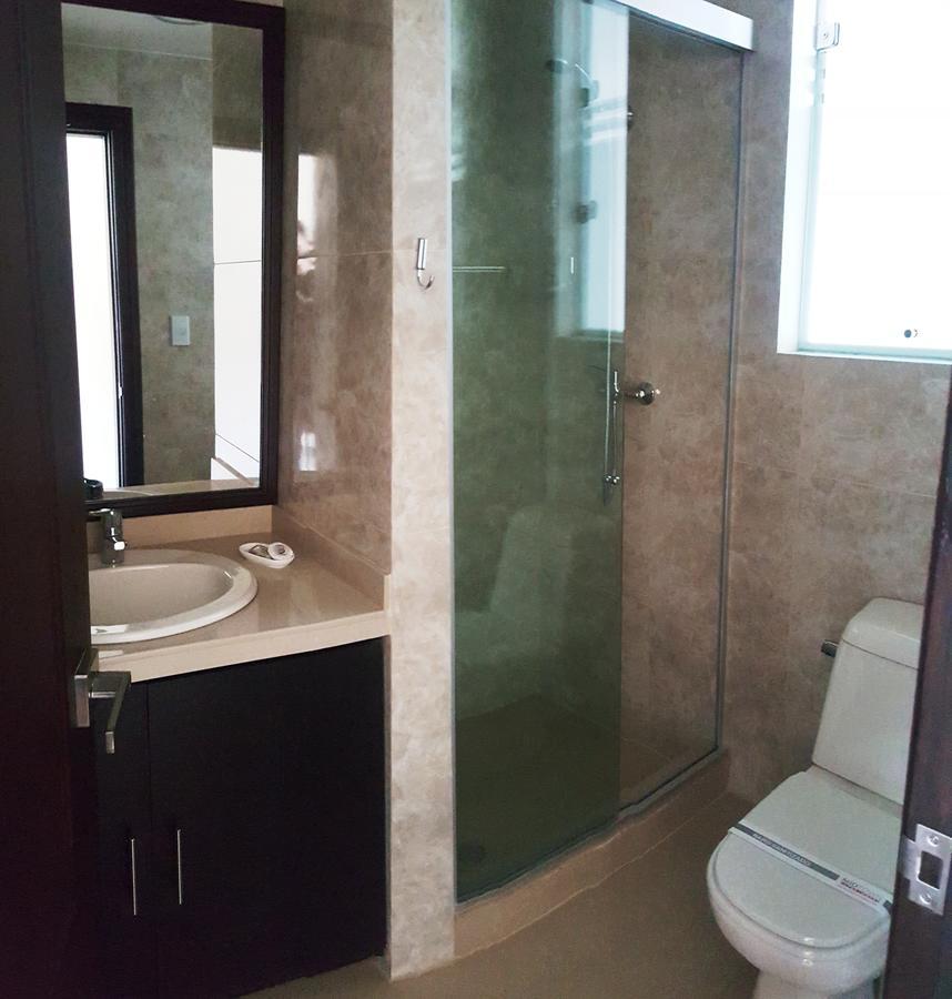 Hotel Midtown La Paz Extérieur photo
