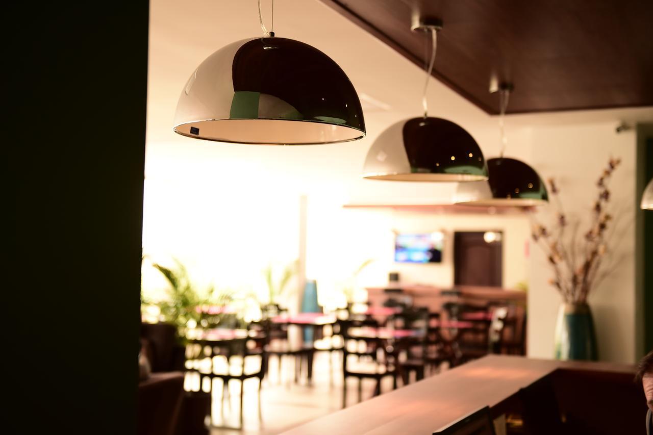 Hotel Midtown La Paz Extérieur photo
