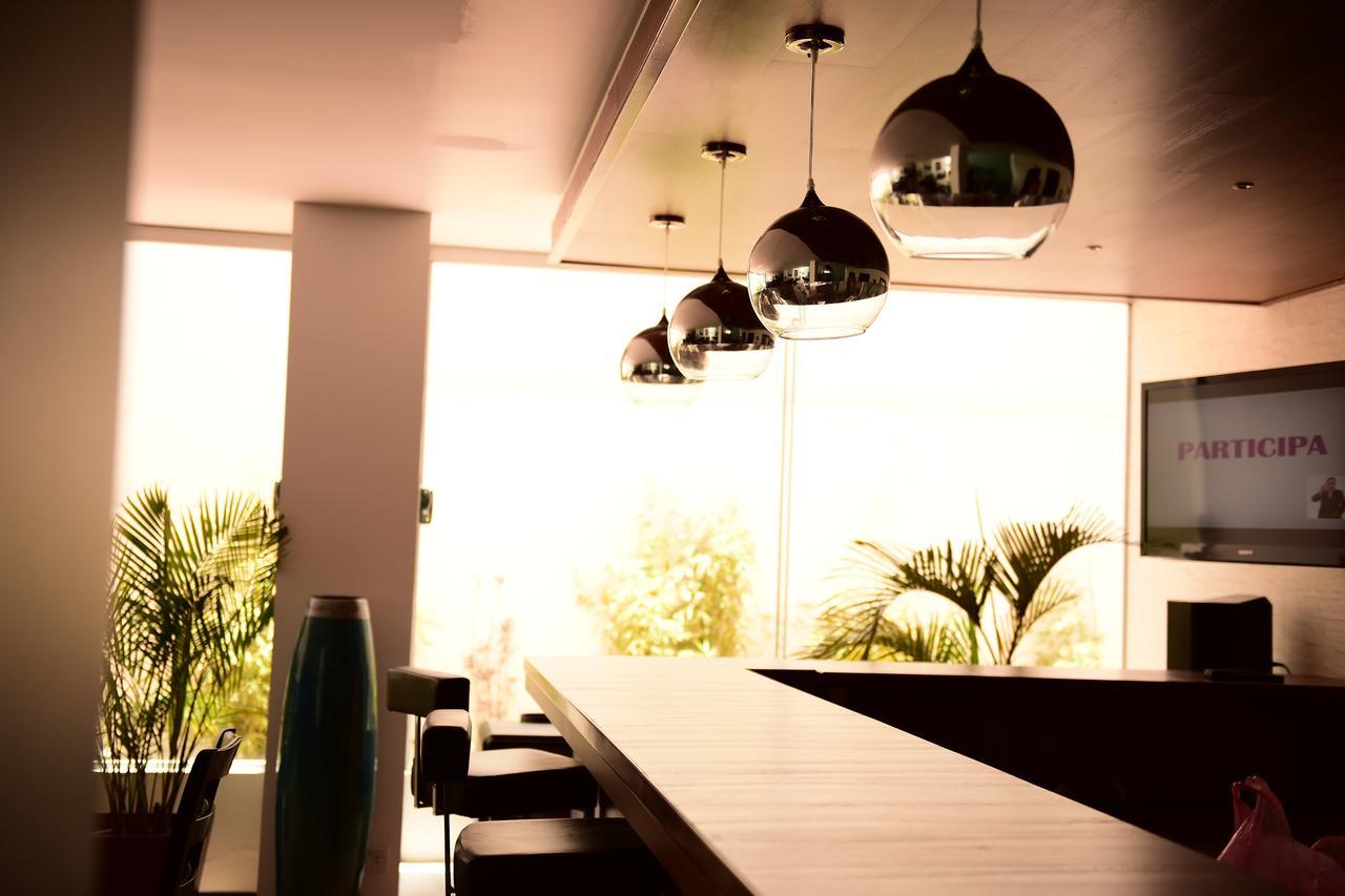 Hotel Midtown La Paz Extérieur photo